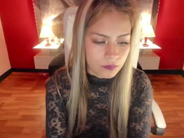 WebCam for blondee_hot